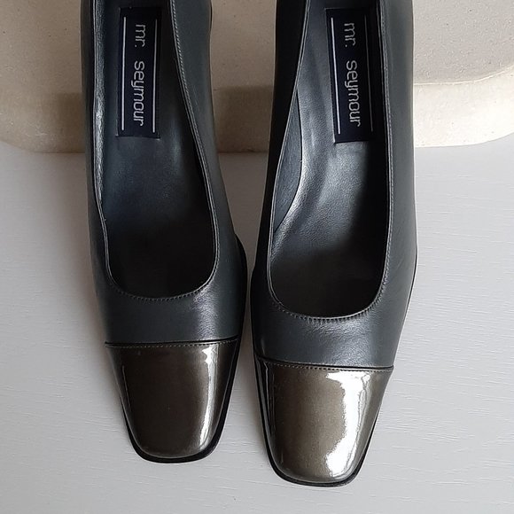 Smoky gray pumps - Picture 1 of 6